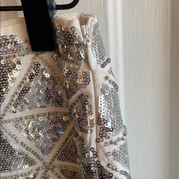 H&M Silver Sequined Skirt size 4 - Picture 5 of 8